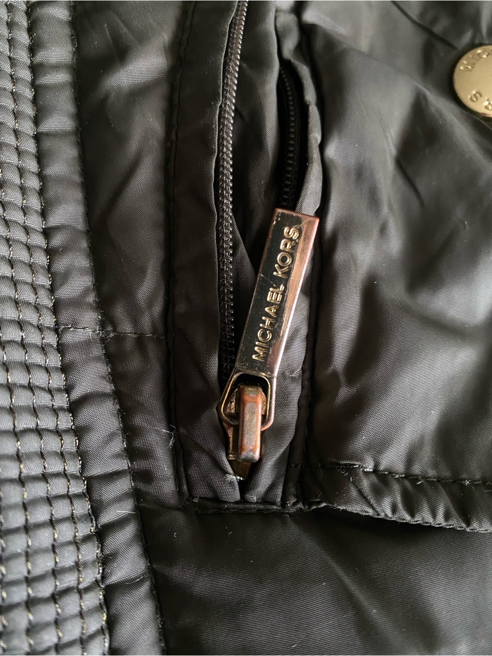 Michael Kors Down Filled Long Puffer Coat Faux Fur Hood Black Size L Excellent - Picture 9 of 10